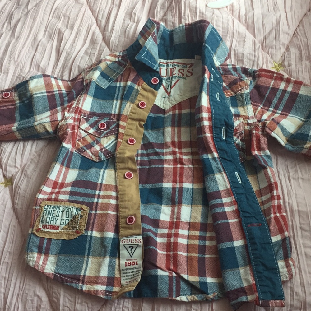Boys button down guess shirt size 3